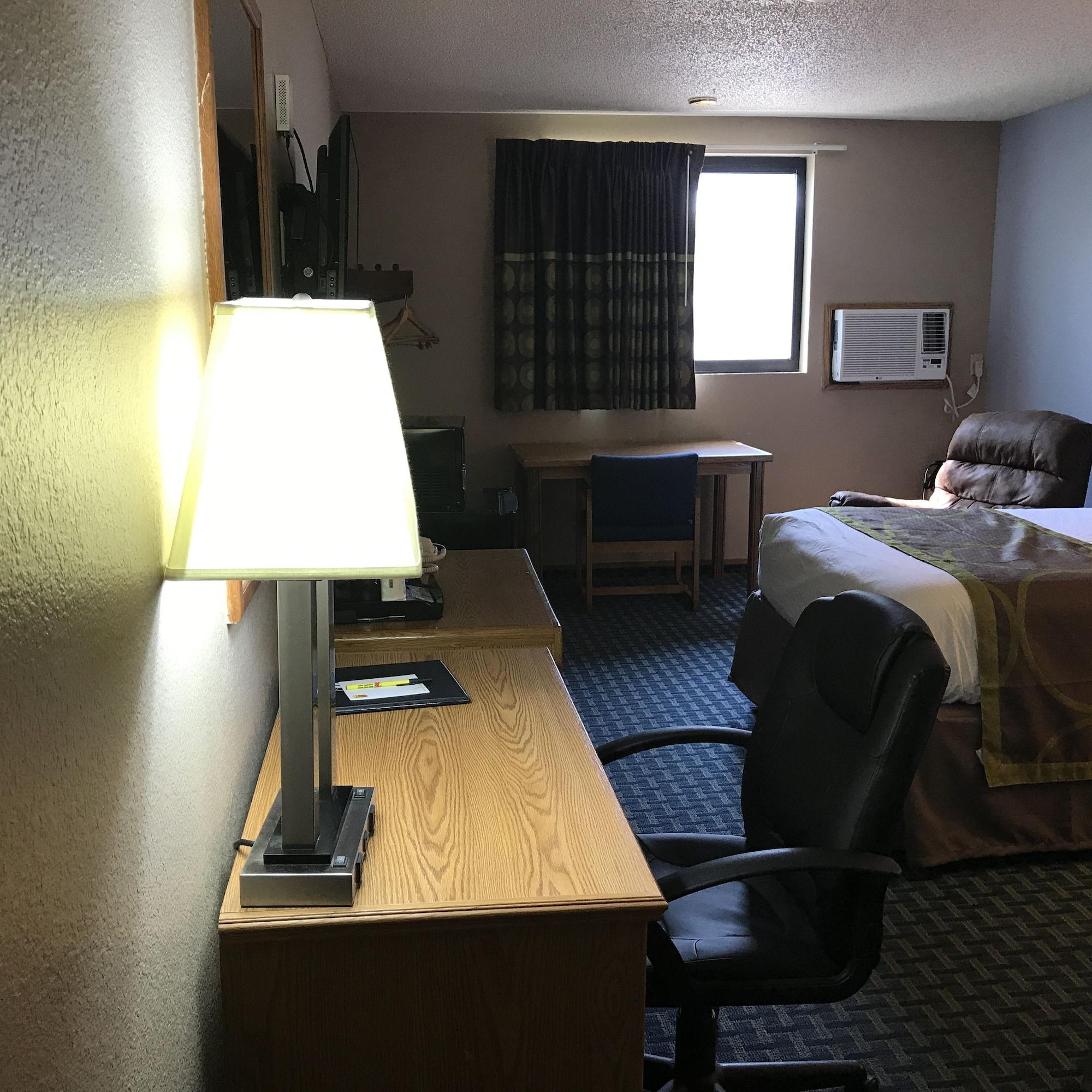 Super 8 By Wyndham Omaha/West Dodge Motel Exterior photo