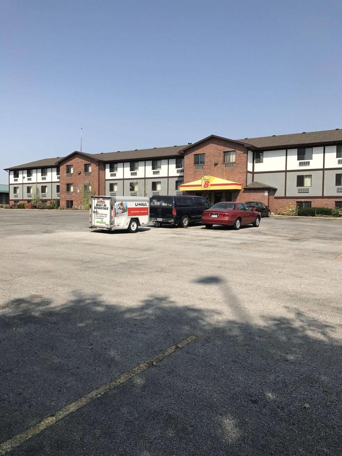 Super 8 By Wyndham Omaha/West Dodge Motel Exterior photo