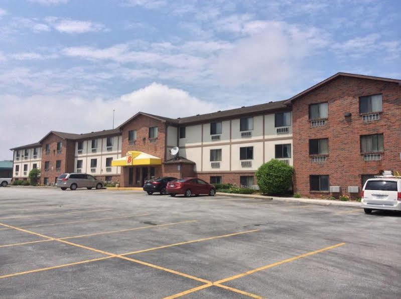 Super 8 By Wyndham Omaha/West Dodge Motel Exterior photo